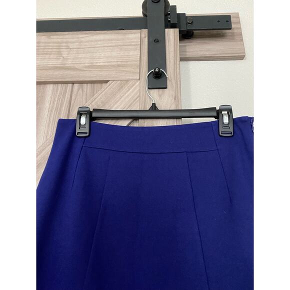 Theory blue size 6 skirt - Picture 2 of 6